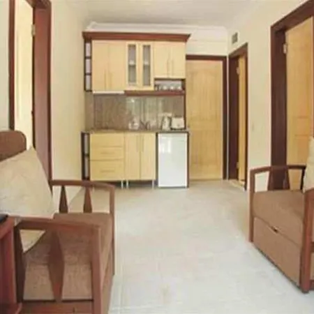 Hotel Club Tokmak 3*