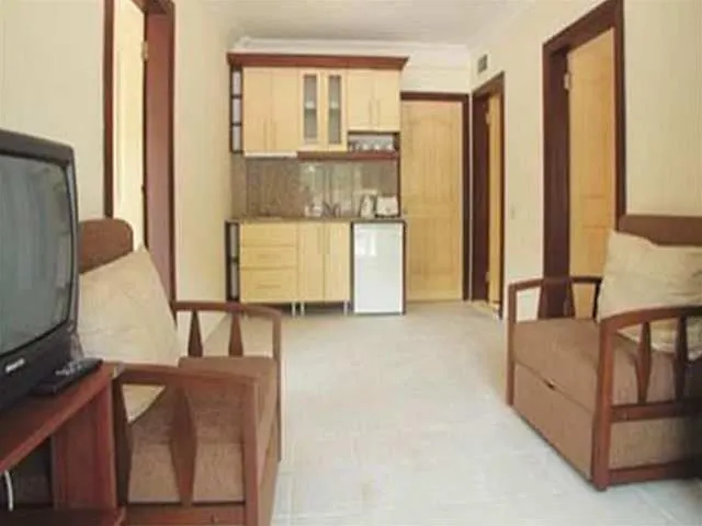 Hotel Club Tokmak 3*